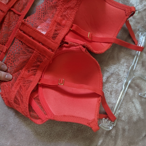 NWT 3 piece set with light push up - Picture 6 of 7